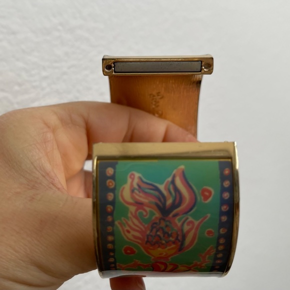 Lilly Pulitzer Wide Enamel Tropical Fish Shell Hinge Cuff Bracelet - Picture 5 of 7